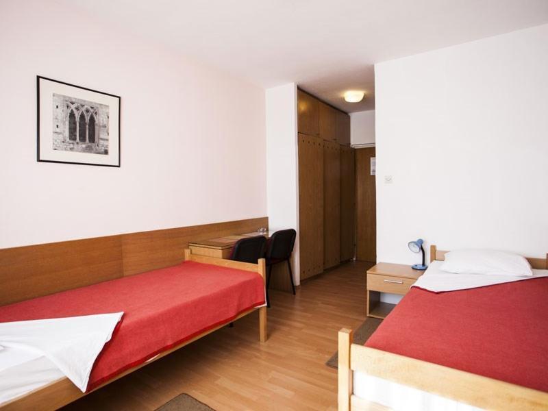 Hostel Arena Zagabria Esterno foto