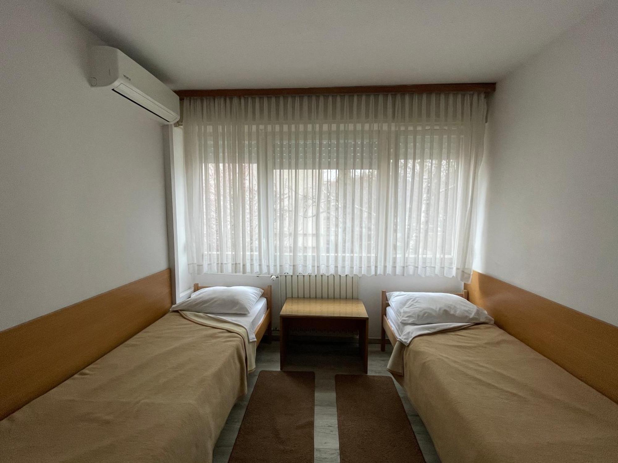 Hostel Arena Zagabria Esterno foto